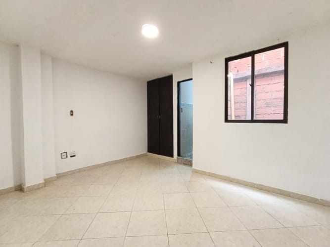Apartamento de 3 alcobas en arriendo en Cristo Rey, Medellín, 90 m² · foto 5 de 13