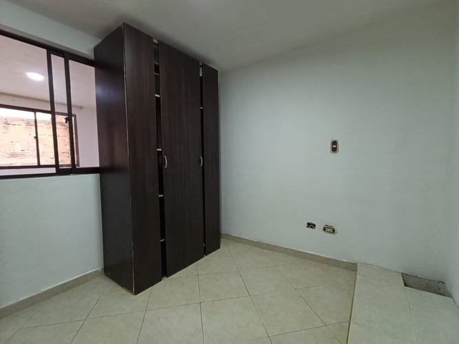 Apartamento de 3 alcobas en arriendo en Cristo Rey, Medellín, 90 m² · foto 9 de 13