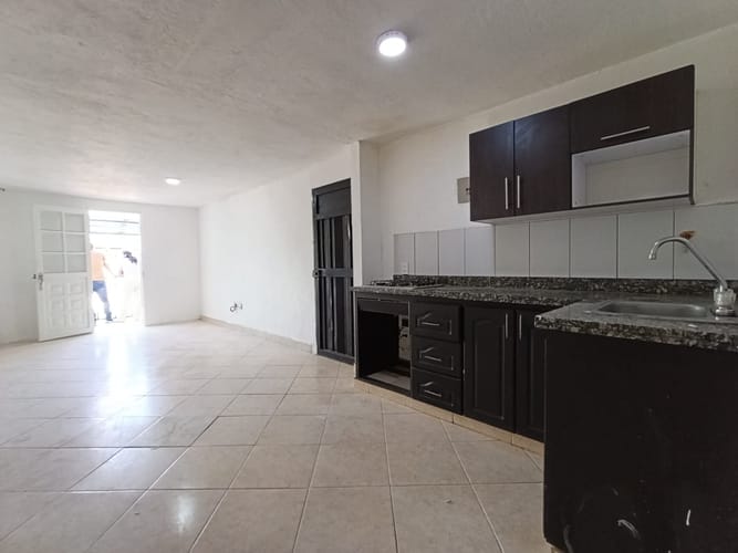 Apartamento de 3 alcobas en arriendo en Cristo Rey, Medellín, 90 m² · foto 11 de 13