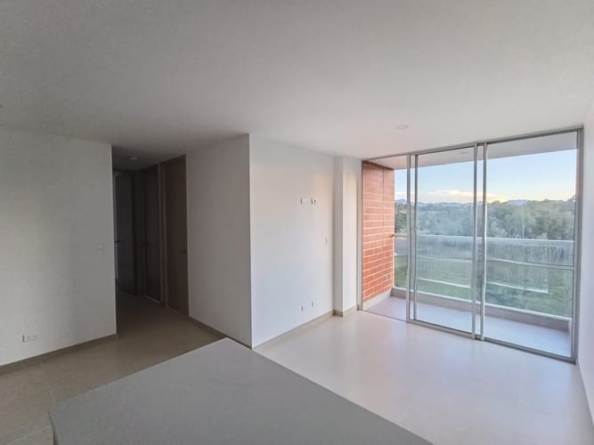 Apartamento de 3 alcobas en arriendo en Los Colegios, Rionegro, 66 m² · foto 3 de 15