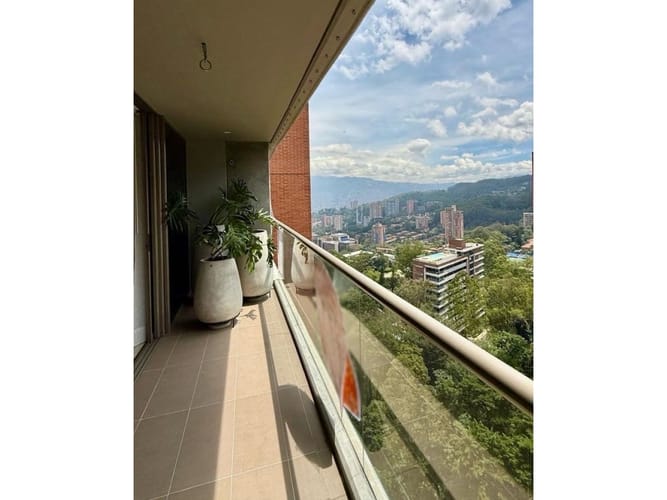 Apartamento de 2 alcobas en arriendo en Cola Del Zorro, Medellín, 90 m² · foto 3 de 10