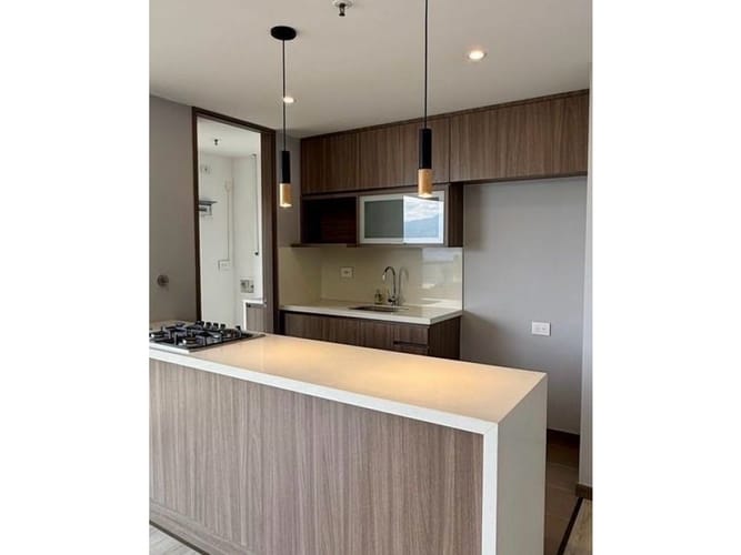 Apartamento de 2 alcobas en arriendo en Cola Del Zorro, Medellín, 90 m² · foto 7 de 10