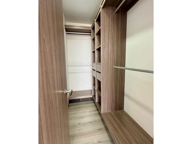 Apartamento de 2 alcobas en arriendo en Cola Del Zorro, Medellín, 90 m² · foto 9 de 10