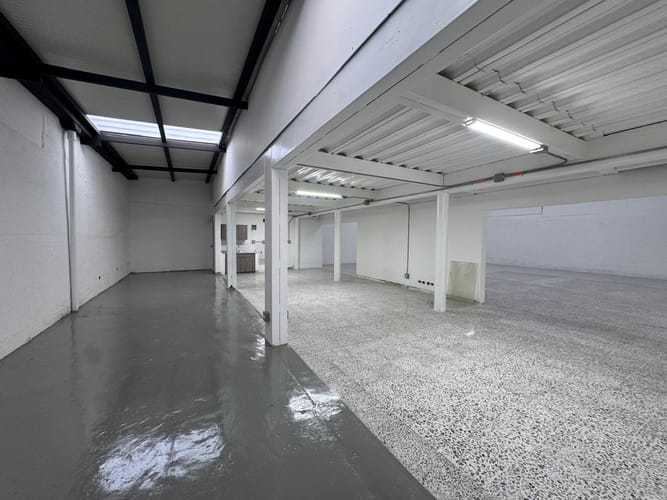 Local en arriendo en El Poblado, Medellín, 500 m² · foto 7 de 20