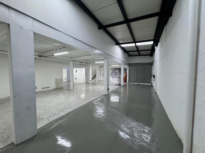 Local en arriendo en El Poblado, Medellín, 500 m² · foto 16 de 20