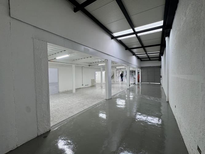Local en arriendo en El Poblado, Medellín, 500 m² · foto 17 de 20
