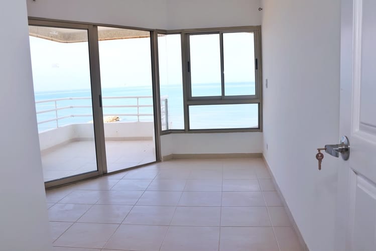 Apartamento de 3 alcobas en arriendo en Bocagrande, Cartagena, 101 m² · foto 8 de 24