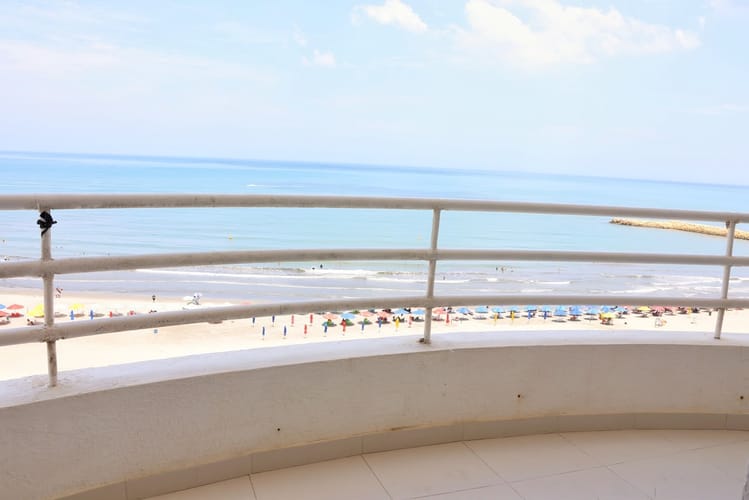 Apartamento de 3 alcobas en arriendo en Bocagrande, Cartagena, 101 m² · foto 3 de 24