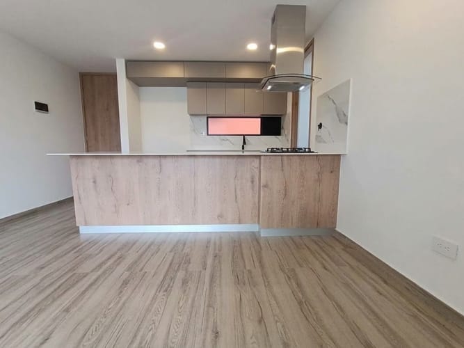 Apartamento de 3 alcobas en arriendo en Laureles, Medellín, 82 m² · foto 2 de 20