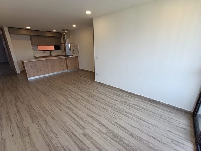 Apartamento de 3 alcobas en arriendo en Laureles, Medellín, 82 m² · foto 3 de 20