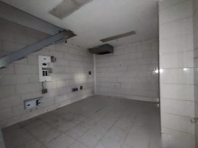 Local en arriendo en Laureles, Medellín, 73 m² · foto 2 de 11