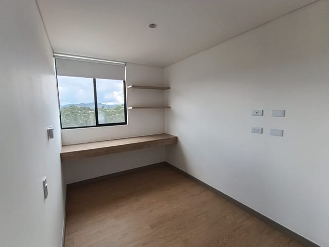 Apartamento de 2 alcobas en arriendo en Rionegro, 75 m² · foto 10 de 11
