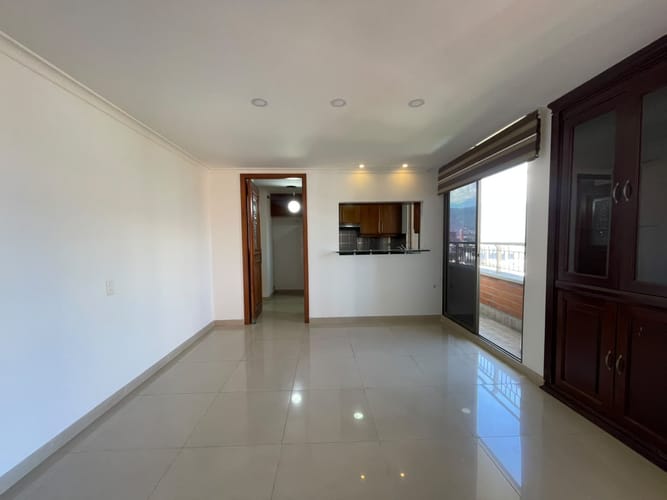 Apartamento de 3 alcobas en arriendo en El Poblado, Medellín, 138 m² · foto 9 de 20
