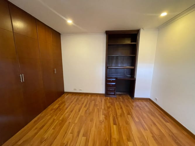 Apartamento de 3 alcobas en arriendo en El Poblado, Medellín, 138 m² · foto 18 de 20