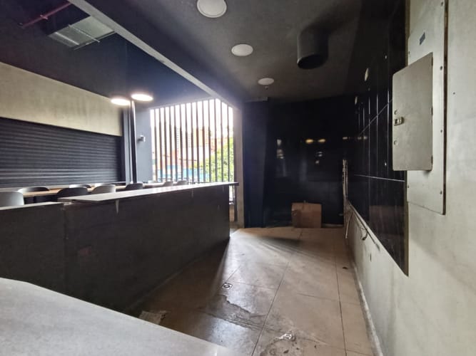 Local en arriendo en Laureles, Medellín, 10 m² · foto 3 de 8