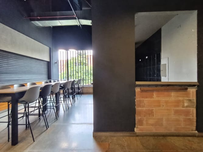 Local en arriendo en Laureles, Medellín, 10 m² · foto 4 de 8
