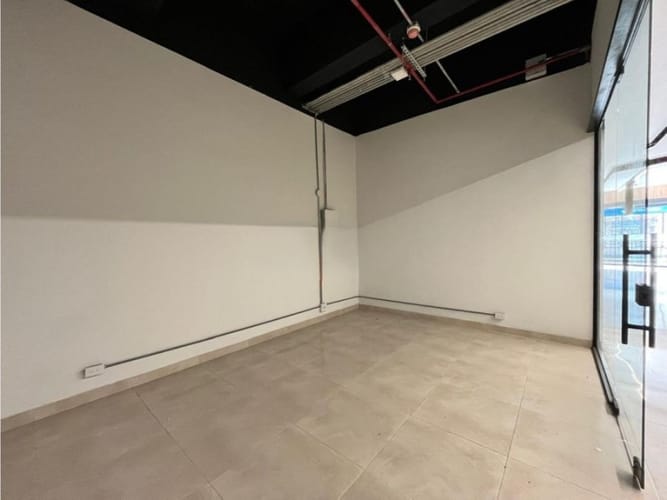 Local en arriendo en Flandes, La Calera, 15 m² · foto 3 de 17