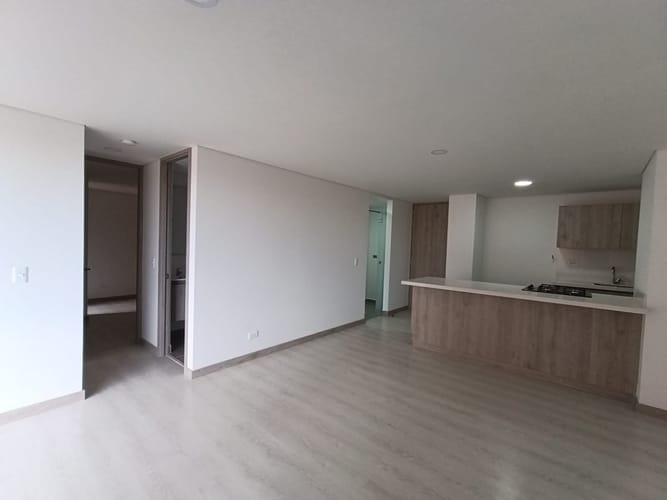 Apartamento de 2 alcobas en arriendo en Rionegro, 66 m² · foto 3 de 12