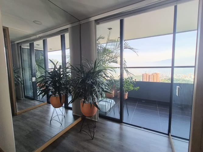 Apartamento de 3 alcobas en arriendo en San Diego, Medellín, 112 m² · foto 9 de 20