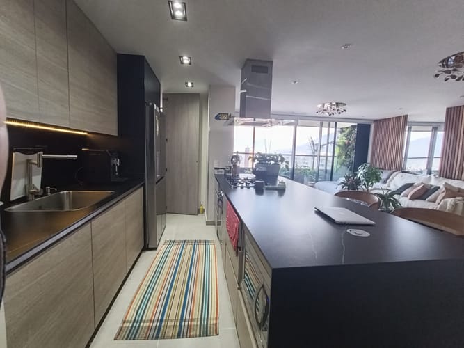 Apartamento de 3 alcobas en arriendo en San Diego, Medellín, 112 m² · foto 11 de 20