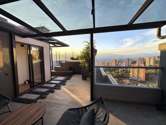 Apartamento de 3 alcobas en venta en Loma Del Esmeraldal, Envigado, 212 m² · foto 17 de 20