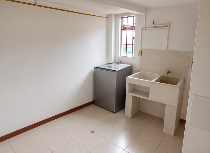 Casa de 13 alcobas en venta en Centro, Ibagué, 170 m² · foto 5 de 19
