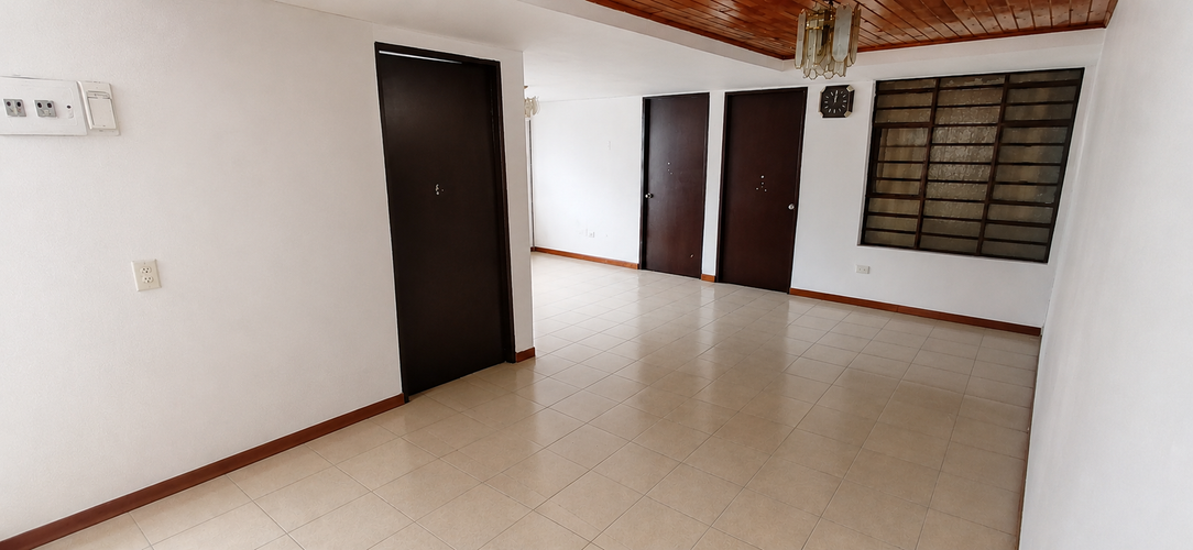 Casa de 13 alcobas en venta en Centro, Ibagué, 170 m² · foto 17 de 19