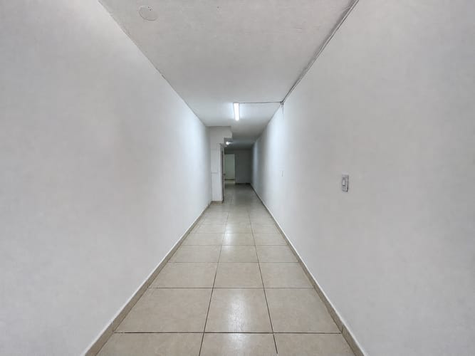Oficina en arriendo en Belén, Medellín, 60 m² · foto 2 de 9