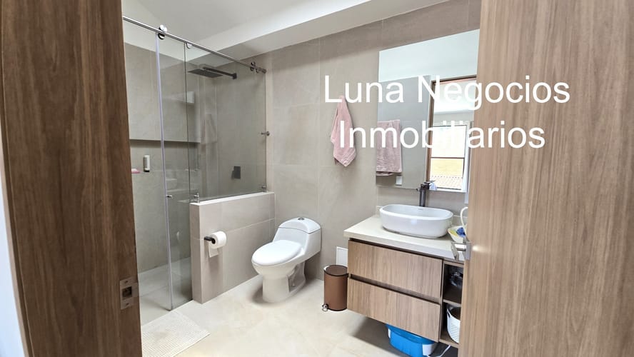 Casa de 3 alcobas en venta en Lagos Del Cacique, Bucaramanga, 400 m² · foto 18 de 24