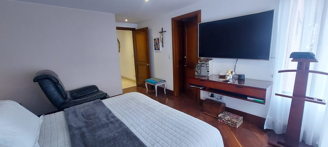 Apartamento de 3 alcobas en venta en La Carolina, Bogotá, 173 m² · foto 20 de 24