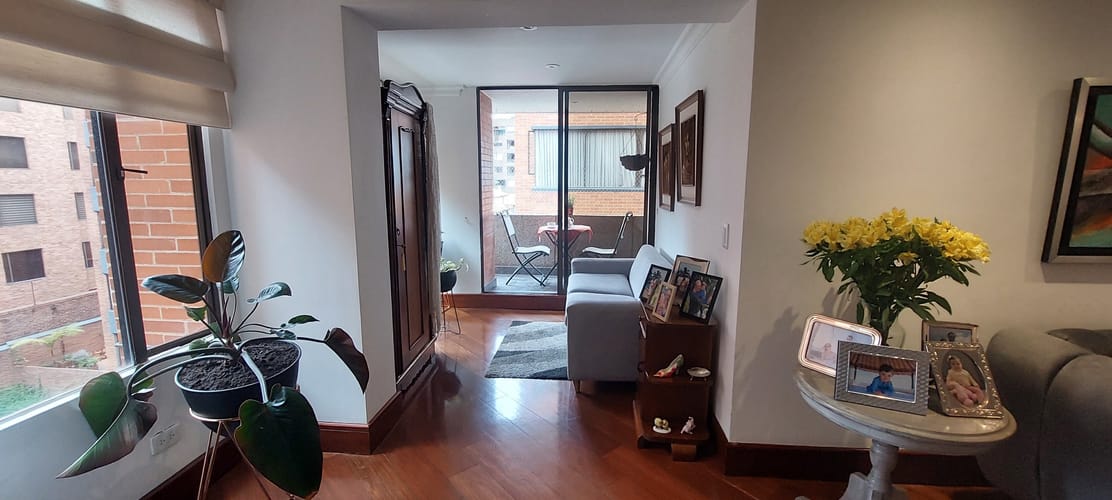 Apartamento de 3 alcobas en venta en La Carolina, Bogotá, 173 m² · foto 9 de 24
