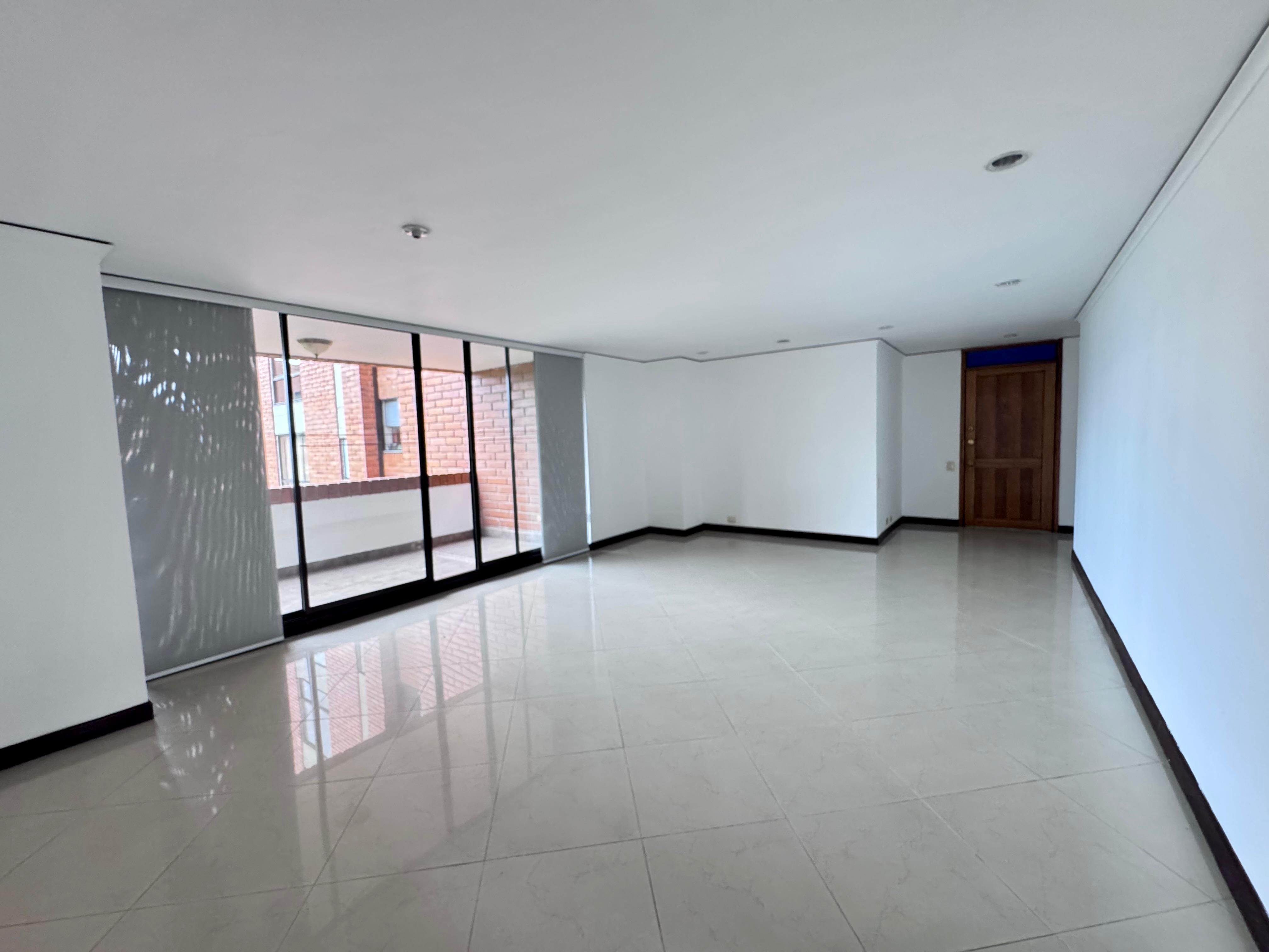 Apartamento en Arriendo en El Poblado, Medellín