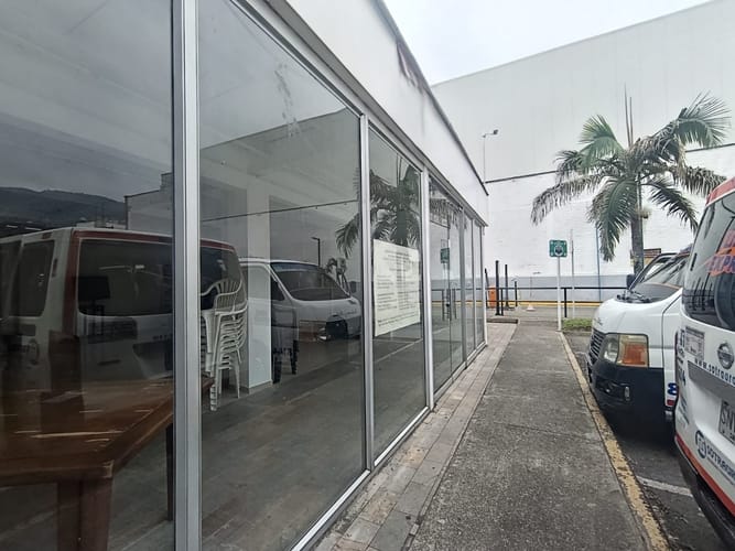 Local en arriendo en Caribe, Medellín, 73 m² · foto 6 de 12