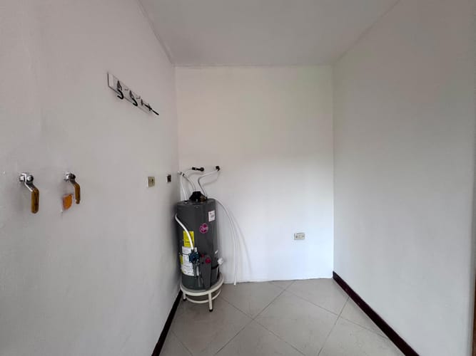 Apartamento de 3 alcobas en arriendo en El Poblado, Medellín, 145 m² · foto 7 de 20