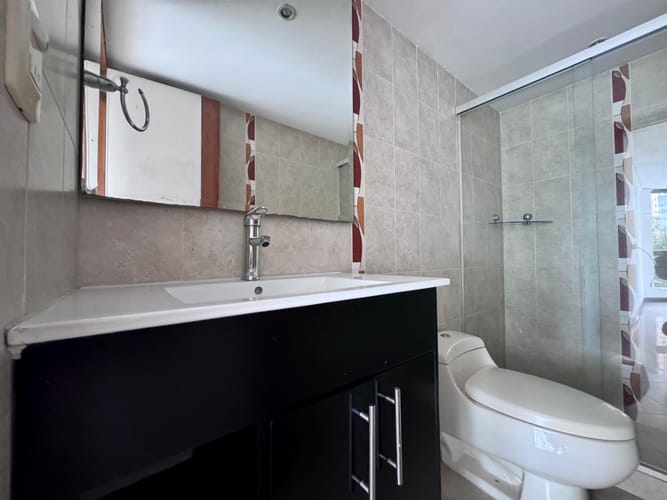 Apartamento de 3 alcobas en arriendo en El Poblado, Medellín, 145 m² · foto 16 de 20