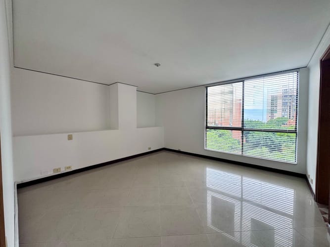 Apartamento de 3 alcobas en arriendo en El Poblado, Medellín, 145 m² · foto 17 de 20