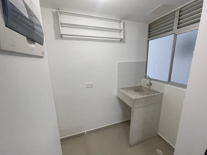 Apartamento de 3 alcobas en venta en Ub Dulazar, La Estrella, 76 m² · foto 4 de 17