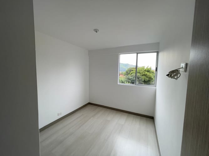 Apartamento de 3 alcobas en venta en Ub Dulazar, La Estrella, 76 m² · foto 15 de 17