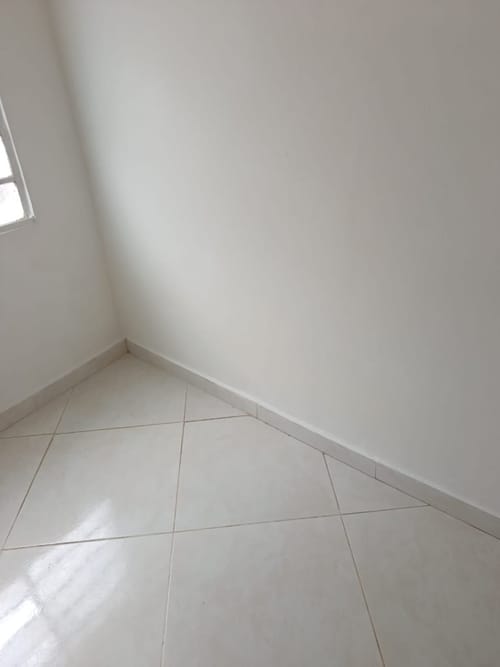 Casa de 4 alcobas en arriendo en Campo Valdes No.1, Medellín, 52 m² · foto 3 de 24