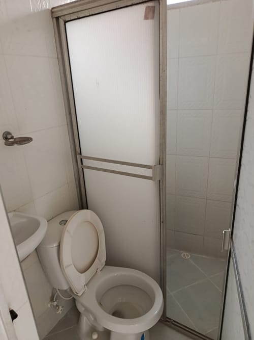 Casa de 4 alcobas en arriendo en Campo Valdes No.1, Medellín, 52 m² · foto 4 de 24