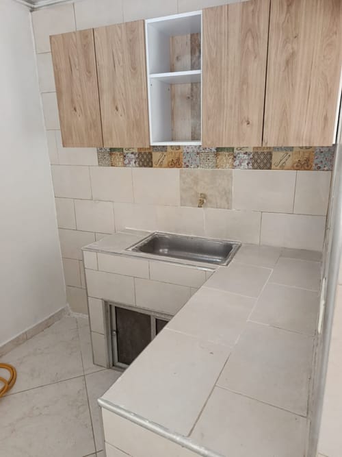 Casa de 4 alcobas en arriendo en Campo Valdes No.1, Medellín, 52 m² · foto 6 de 24