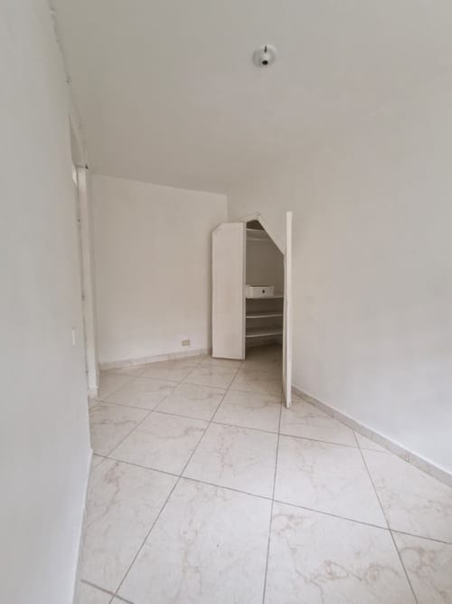 Casa de 4 alcobas en arriendo en Campo Valdes No.1, Medellín, 52 m² · foto 20 de 24