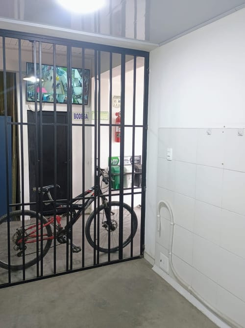 Local en arriendo en Eugenio Diaz Castro, Soacha, 6 m² · foto 4 de 14