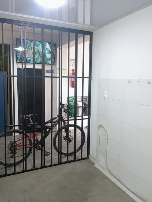 Local en arriendo en El Atico, Soacha, 6 m² · foto 3 de 14