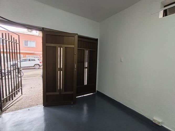 Local en arriendo en Laureles, Medellín, 18 m² · foto 3 de 20