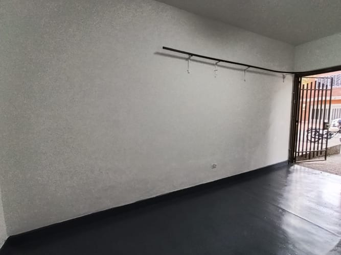 Local en arriendo en Laureles, Medellín, 18 m² · foto 6 de 20