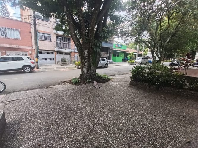 Local en arriendo en Laureles, Medellín, 18 m² · foto 20 de 20