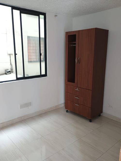 Apartamento de 2 alcobas en arriendo en Zona Centro, Madrid, 48 m² · foto 2 de 5