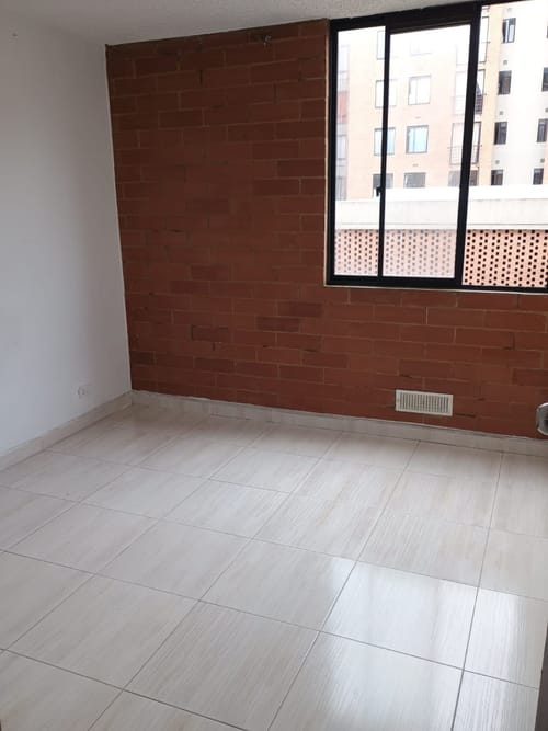 Apartamento de 2 alcobas en arriendo en Zona Centro, Madrid, 48 m² · foto 3 de 5
