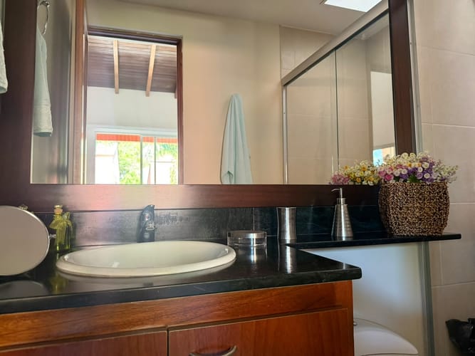Casa de 3 alcobas en venta en El Poblado, Envigado, 237 m² · foto 18 de 19